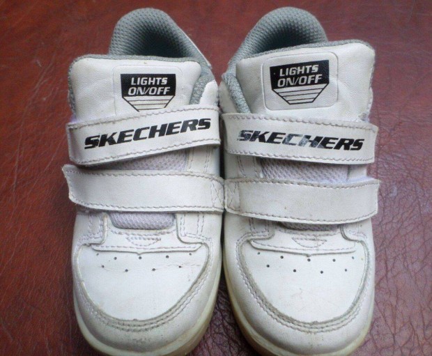 Gyerek cip br Skechers vilgt 26-os