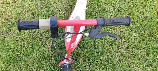 Gyerek elektromos roller
