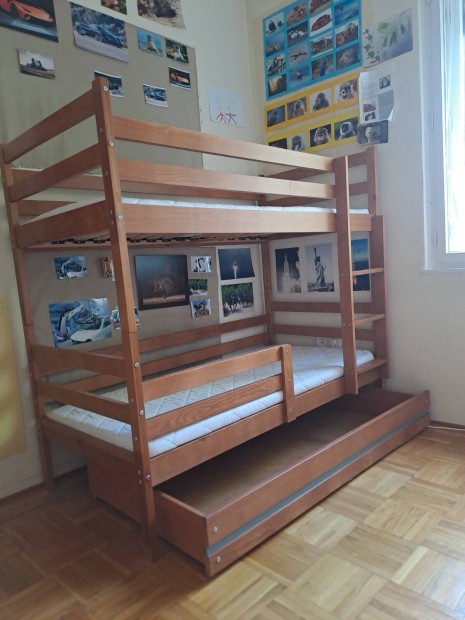 Gyerek emeletes gy matraccal