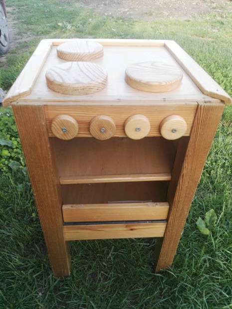 Gyerek fa j�t�k t�zhely elad� 