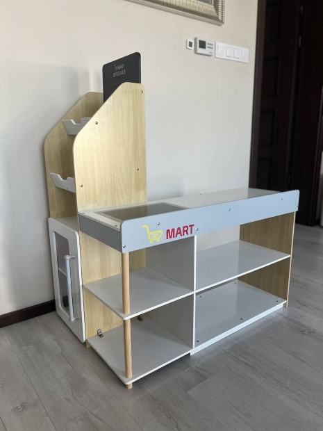 Gyerek játékbolt fából / szupermarket