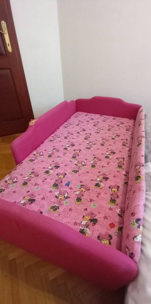 Gyerekágy ágyneműtartós!