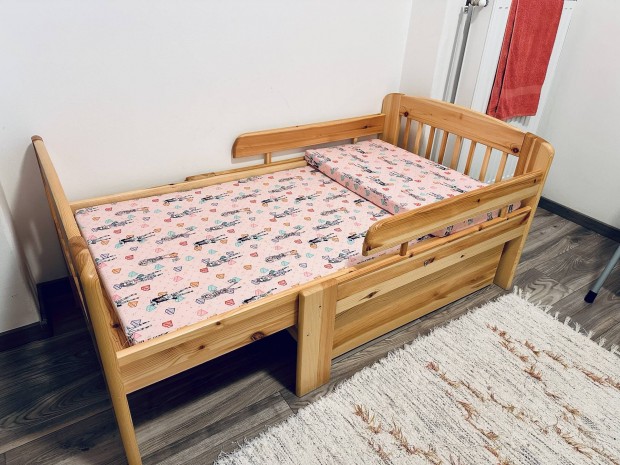 Gyerekágy kihúzható,új állapotú