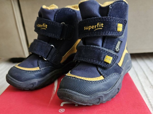 Gyerekbakancs 23-as Goretex Superfit