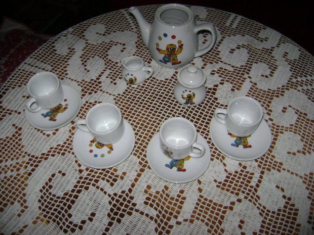 Gyermekjtk. Porceln jtkkszlet