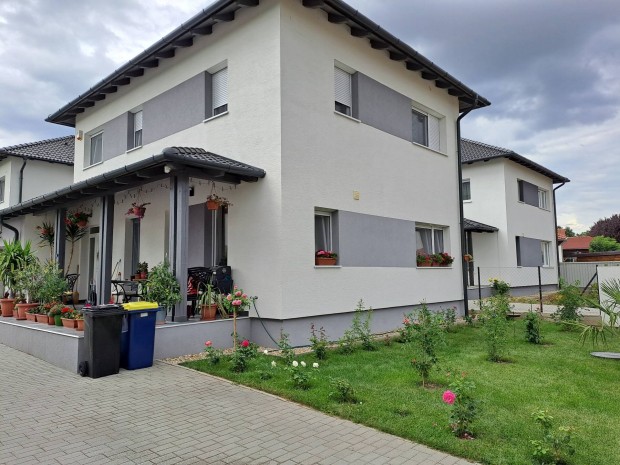 Gy�mr� 2023 �jszer� Ikerh�z Kuri�zum Kakukktoj�s!! 