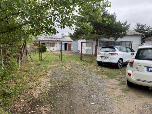 Gy�ngy�s, Keny�rgy�r �t, 1760 m2-es, telephely, j� �llapot�