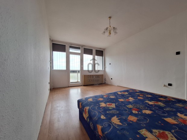 Gyngysi kiad panel trsashzi laks