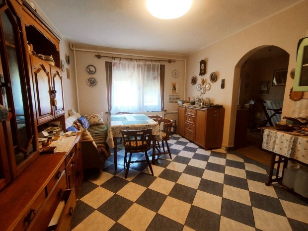 Gy�ngy�ssolymos, 160nm, 4 szob�s h�z extr�kkal