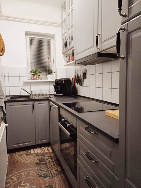 Gynyr 70 nm laks elad 120 nm telekkel, garzzsal kertvrosban