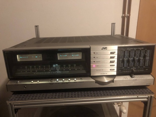 Gynyr JVC Receiver