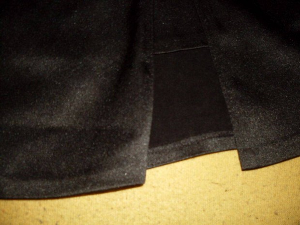 Gynyr alkalmi divatos fekete mini szoknya