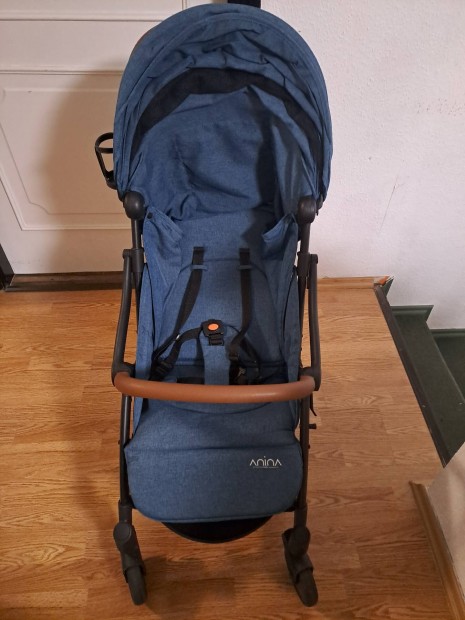 Gy�ny�r� �llapotban,autoclick babakocsi elad�