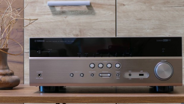 Gyönyörű állapotban lévő Yamaha RX-V485-ös házimozi erősítő eladó!
