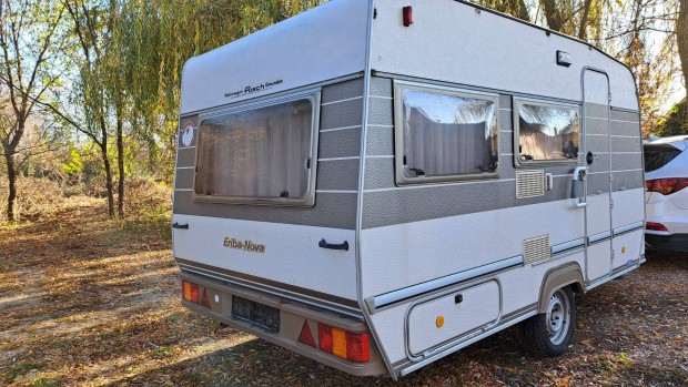 Gynyr llapot 4 szem. lakkocsi okmnyokkal elad!