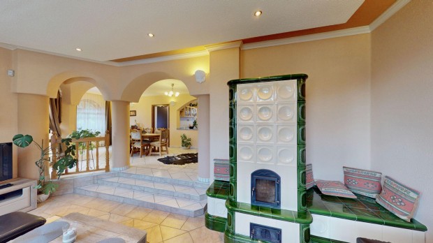 Gy�ny�r� csal�di h�z elad� Debrecen, Fels�j�zsa