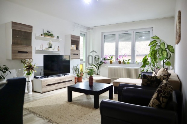 Gy�ny�r� otthon a ny�zsg� belv�ros sz�v�ben!