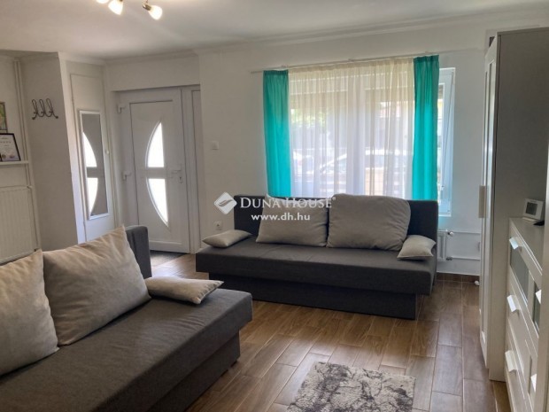 Gyönyörűen felújított, 4 csillagos apartman ELADÓ!