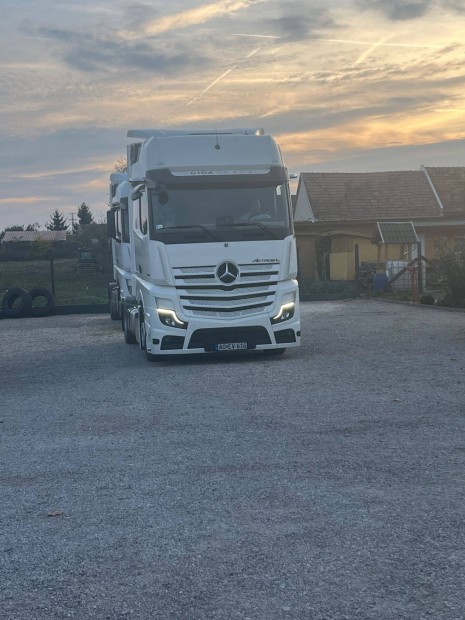 Győr-Csehország-Győr körmunka 700km/kör (fix állandó)