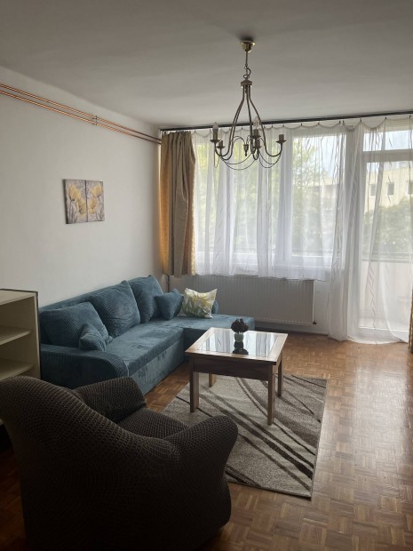 Gy�r-N�dorv�rosban 2 szob�s lak�s kiad�!