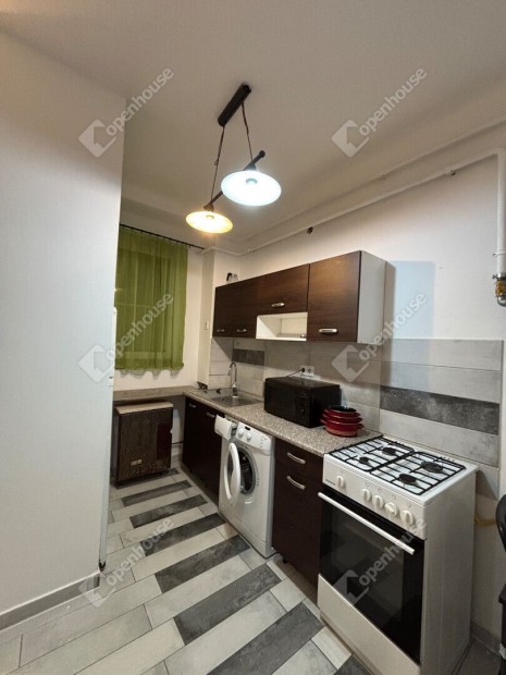 Gy�r-Szigetben garzon lak��s elad�