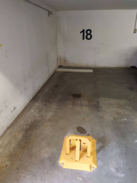 Győr Víztükör utca 17 / B mélygarázsban Gk beálló kiadó