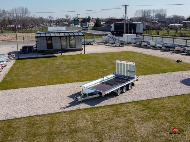 Győrben - Csornán | Új Martz Bau 3500 kg-os kisgépszállító utánfutó