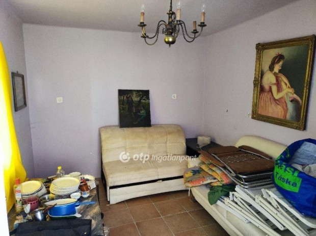 Gy�ri elad� 34 nm-es h�z