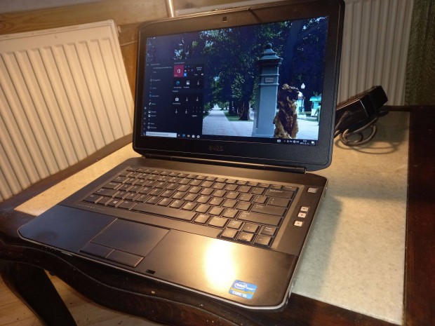 Gyors s megbzhat Dell Core i5 kamers notebook, WIN 10, HDMI, 8GB r