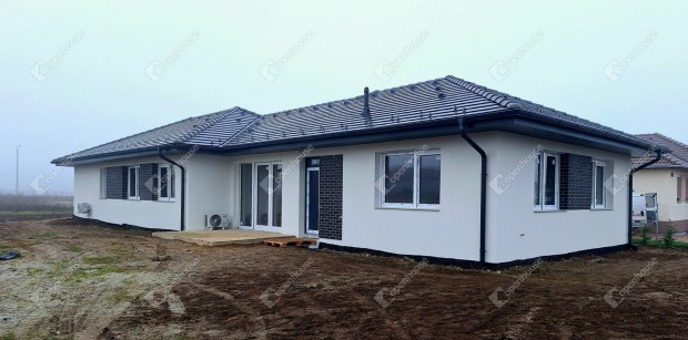 Gy�rs�gon magas min�s�gben kivitelezett h�z elad�