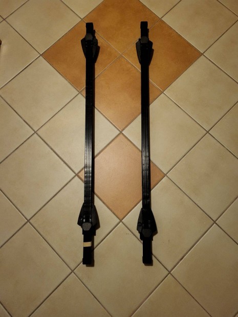Gyorszáras keresztrúd tetősínre