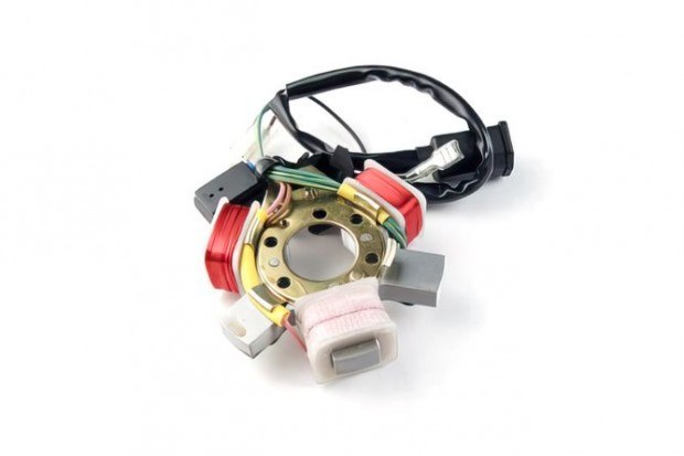 Gy�jt�s forg�r�sz elektronikus Peugeot 103