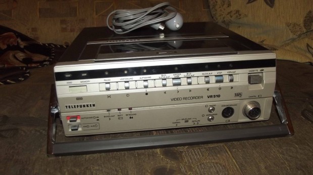 Gyjtemnybe val Telefunken Retro hordozhat VHS magn vide