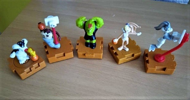 Gyjtk! 5 db. Happy Meal figura 1996-os Space Jam sorozatbl