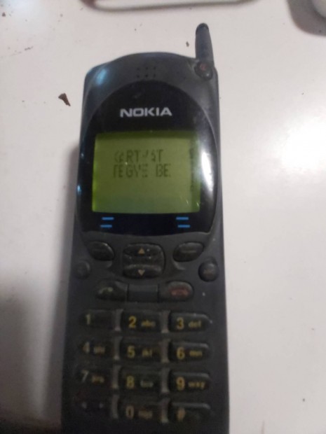 Gyjtknek 21 10 es Nokia tokkal tltvel elad. 