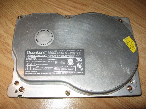 Gyjtknek Quantum Trailblazer 800MB IDE PATA Winchester HDD Merevleme