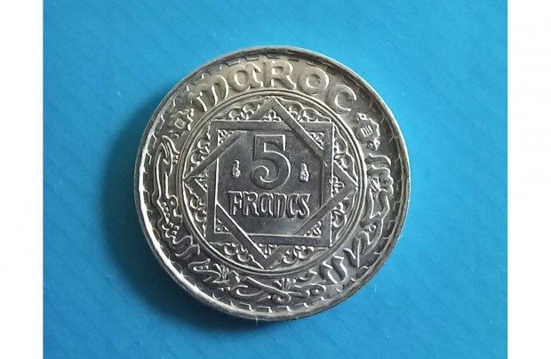 Gyűjtőknek szép 1951-es Marokkó 5 Frank pénzérme eladó