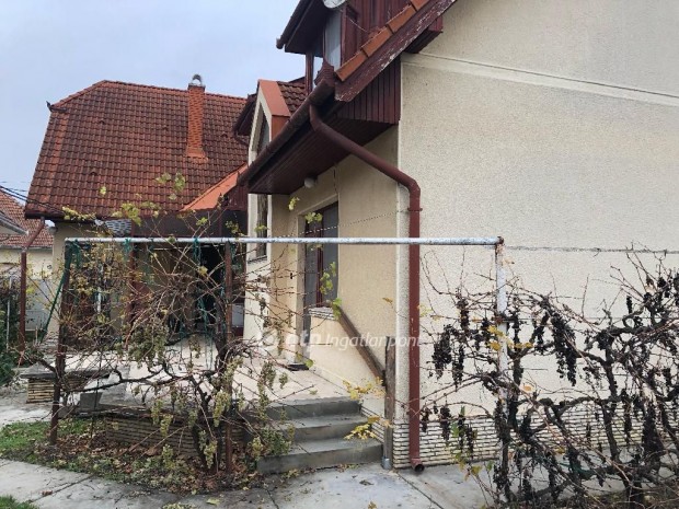 Gyulai 258 nm-es h�z elad�