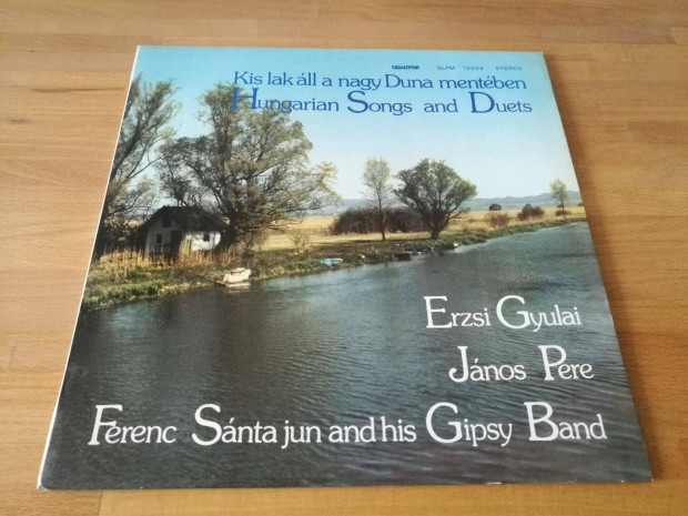 Gyulai Erzsi-Pere Jnos-Snta Ferenc: Kis lak ll a nagy Duna mentben