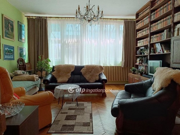 Gyulai elad� 112 nm-es h�z