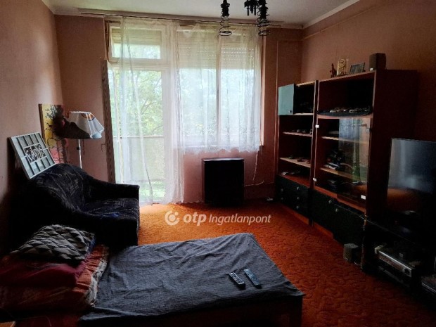 Gyulai elad� 55 nm-es lak�s