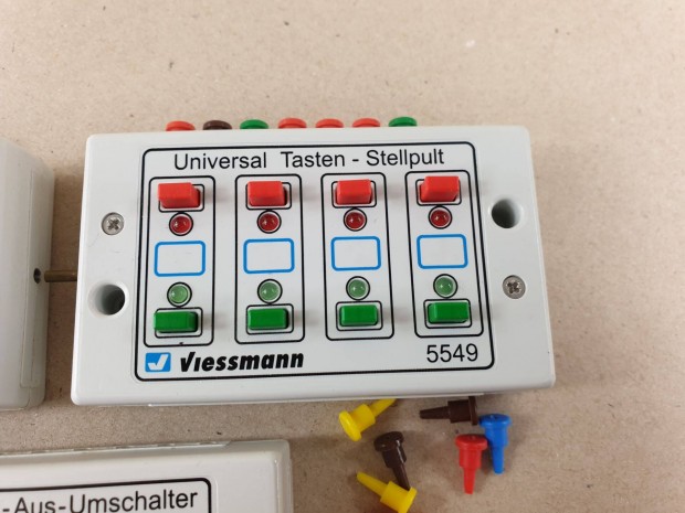 H0 Viessmann 5549 (2db) s 5550 Kapcsol - Kapcsolpult Egyben