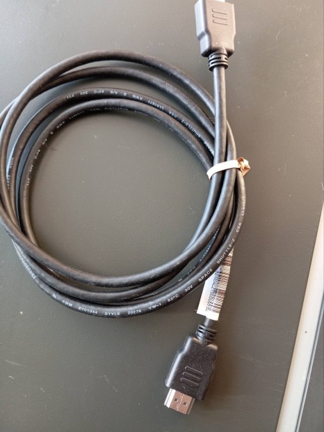 HDMI kbel j tbb darab s mretben 1,5  cm 2 m 