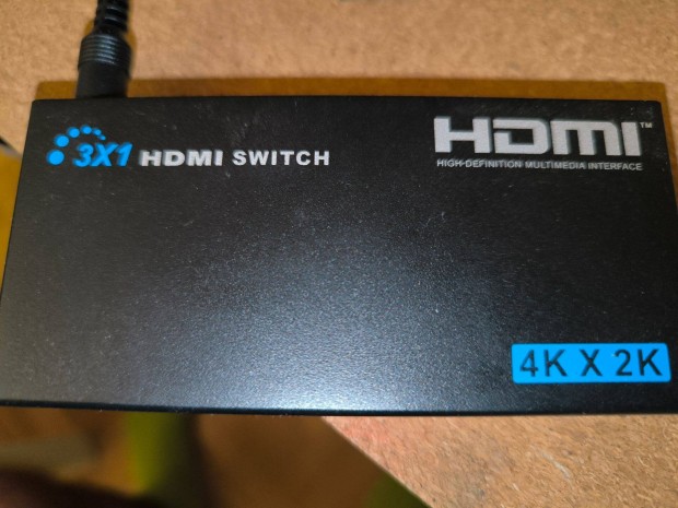 HDMI váltó - 3 bemenet 1 kimenet