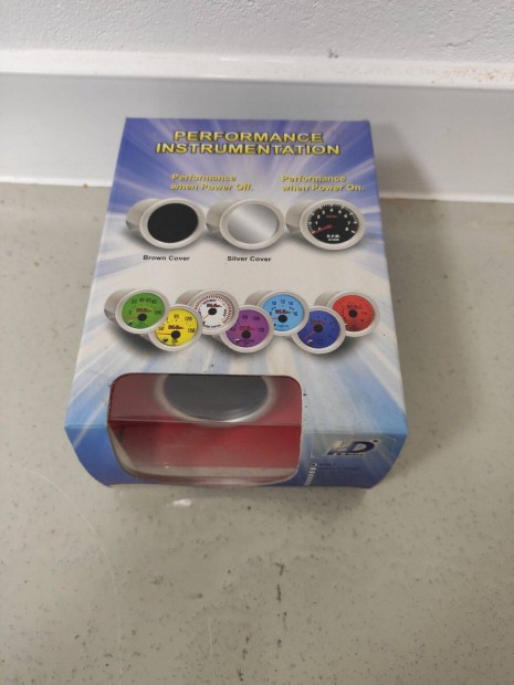 HD Racing 12V fesz�lts�gm�r� - s�t�t�tett �veglappal, LED vil�g�t�ssal