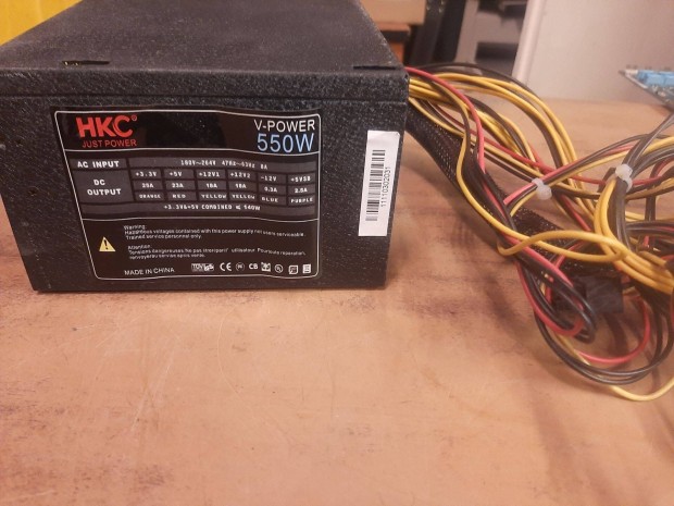 HKC 550W-os PC tpegysg