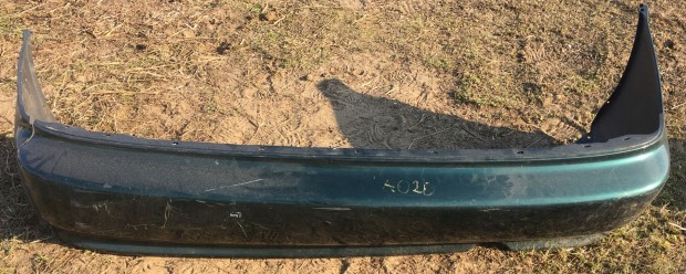 HONDA CIVIC Sedan 1996-2001 Hátsó Lökhárító Enyhén sérült eladó