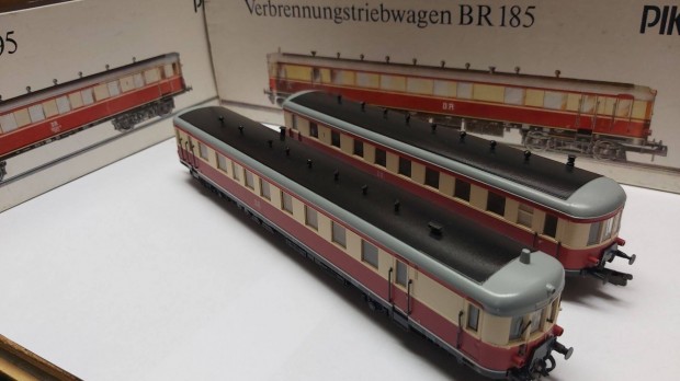 HO-s Br185 s Br195 motorvonat