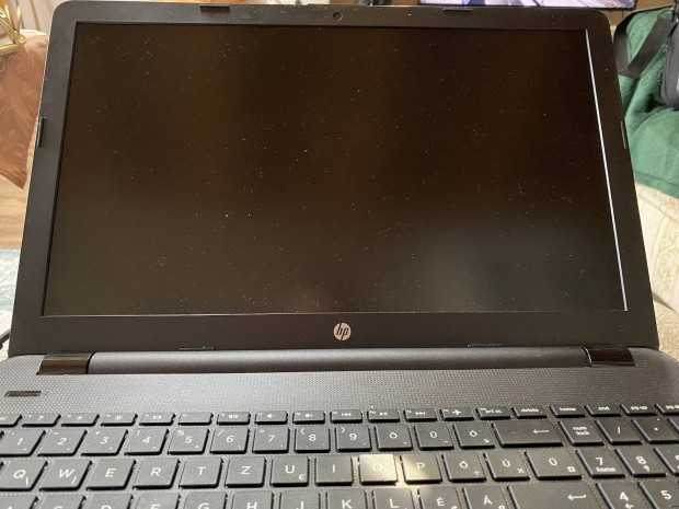 HP 15 laptop elad 