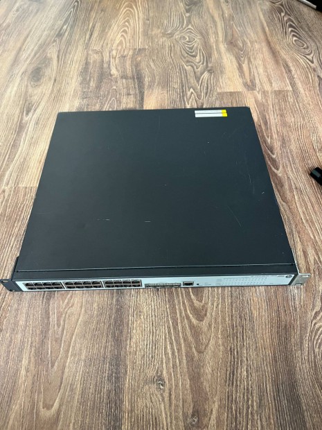 HP 1910-24G PoE (365W) Rackmount Managed switch